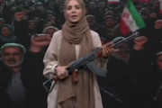 韓国人「イランの女性アナウンサーが小銃を手に生放送に登場『命を捧げる準備はできている』」→「狂気の沙汰だ」