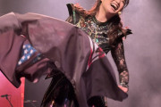 BABYMETALのアナハイムのショーで被害に遭った。証拠のビデオ持ってる人いない？　【海外の反応】