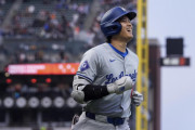 海外「翔平の日」大谷翔平の逆方向第13号2ランに海外大騒ぎ！（海外の反応）