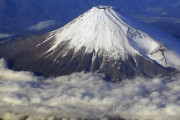 【韓国の反応】日本の著名学者「富士山、今年爆発する可能性も」すでに噴火待機状態に突入…韓国の反応「独島で富士山の噴火見物をしよう。」