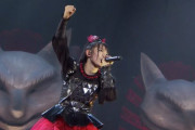 武道館のNO RAIN, NO RAINBOWで、Su-METALは実際にピアノを弾いたの？　【海外の反応】