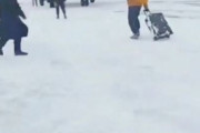 【海外の反応】中国のウイグル自治区で雪崩により観光客約1000人が閉じ込められる　海外の反応「中国を襲う自然災害は自業自得、強制収容所が旅行を台無しにする」