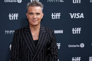 【海外】ロビー・ウィリアムズ、UFO体験から超能力ハイになったって感じ！