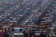 「半導体と自動車の好調により、9月の経常収支が111億ドルの黒字」韓国人の反応「ユン大統領応援するわ」「株価は？」