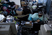 外国人「日本の本物のヒキコモリの部屋はこんな感じらしい…」
