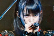 BABYMETALが新しいクリスマスセーターとニット帽を発表したぞ！　【海外の反応】
