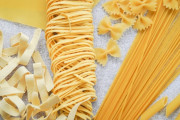 韓国人「日本で流行っている貧しいパスタ料理を見てみよう」