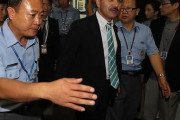 韓国人「佐藤外務副大臣が文在寅大統領を侮辱！」文大統領の「盗人猛々しい」発言に対し「無礼だ」と外交欠礼の可能性　韓国の反応