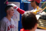 海外「大谷翔平、2試合連続複数敬遠！」昨日新たなケガ人出て、今シーズン終わって・・・ない！新たな補強だ！