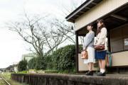 日本の「田舎の無人駅」がまるで異世界！中と外のギャップが凄すぎる！【タイ人の反応】