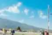 海外「教育の大切さを痛感」 日本の子ども集団が道を譲ってくれた運転手にお礼する様子が話題