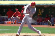 【106コメ】大谷、2試合連続の19号HR！！　海外「俺たちが見てるのは明日の先発投手だぞｗｗｗ」「薬物検査をしてくれ。彼は常軌を逸してる」「彼は疲れを知らないのか？」