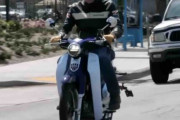 【海外の反応】ホンダのスーパーカブは驚くべきバイクだ！