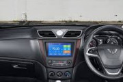 日本で運転中に警察に止められたんだが納得がいかない←「サンドイッチを食べながら運転するお前が悪い」（海外の反応）