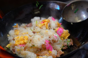 東京亀戸にあるラーメンyaのチャーハンがデカ盛りすぎたｗｗｗ外国人「ラマダン中に見るもんじゃないわ」