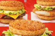 外国人「日本マクドナルドが初めてごはんバーガーを発売するらしいぞ！」