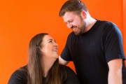 鼻血で全ての記憶を失った女性、愛を伝え続けた恋人と再び恋に落ちる