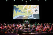 「懐かしくて涙が..」オーケストラによるドラゴンボールの楽曲演奏の海外反応