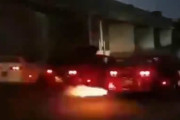 完全に銃撃戦も　様々な車のエキゾーストサウンドを聴いてみよう