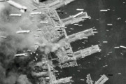 1945年に神戸をめがけて上空から爆弾が投下される写真が怖すぎる　海外の反応