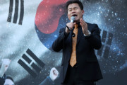 祝日に“ユン復活コンサート”強行を迫り市長にため口恫喝…韓国コメント欄は「狂気」「政党解散レベル」と総叩き