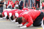蔚山で国民の力候補が30回の土下座、韓国では「選挙の時だけ平伏する」と冷めた反応