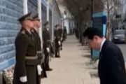 海外「日本に心からの尊敬を！」 ウクライナの戦没者達に敬意を払う岸田首相