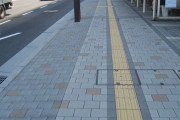 韓国人「日本 vs 韓国、歩道ブロックを比較してみよう」