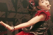 BABYMETALの小さな会場でのショー vs 大きな会場でのショー　【海外の反応】