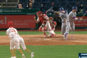 【海外の反応】「これはフィリーズの大谷」即席登板の捕手が凄まじい投球技術を見せる