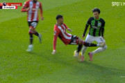 海外の反応：三笘に悪質タックル選手、謝罪するも人種差別を訴える「三笘には謝罪していない」「人種差別は間違っているけど…」