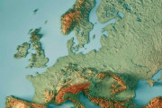 ギリシャ人「お前らの国にも流石に山くらいは存在するよな？」