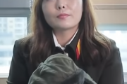 北朝鮮の女性兵士がアメリカを侵略するときに持っているものは？海外の反応