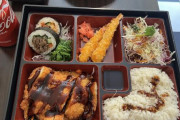 海外「日本の弁当を投稿してコーラと一緒に食べていることを批判される人」