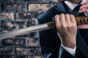 海外「日本に住むメリットがなくなるじゃないか！」日本でKatanaを所持することは違法になるらしいぞ