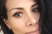 妻が殺し屋を雇ったので、私は死を偽装した！海外の反応
