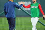 大谷とサンドバルが試合前からジャブを打ち合う←「サンディ、イケメン」（海外の反応）