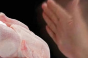 「鶏肉を何度殴れば発熱させ食べられるようになるか」 人類永遠の謎に一人の男が挑戦ｗｗｗｗｗ