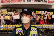 海外「韓国ではゲイバーで集団感染があったことで同性愛者がネット上で晒され個人攻撃を受けているようだ」