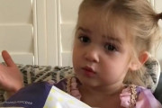 おませな2歳の女の子が女優さながらの口調でプレスクールの幼稚さに愚痴をこぼすおもしろ映像