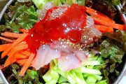 【画像あり】韓国人「日本のは魚の切り身を並べただけだ‥」韓国風刺身丼vs日本風刺身丼！美味しいのはどっち？　韓国の反応