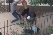 カッコ良すぎる！3人組の強盗をたった1人で追い払ってしまうヒーローみたいな青年が話題に！！
