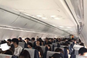 韓国人「今日の日本行きの飛行機、韓国人で満席だという…」「(TT)(TT)」