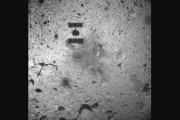 はやぶさ2が小惑星リュウグウに着陸、弾丸の発射に成功(海外の反応)