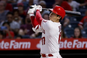 大谷翔平が9回に同点タイムリー＆サヨナラ激走で喜び爆発のガッツポーズ！現地ファン大興奮！（海外の反応）