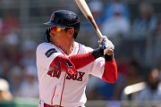 【海外の反応】吉田正尚の初ホームランボールをファンが返却拒否【MLB】