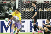 韓国人「ありえないミスで決勝点を献上した守護神GKキム・スンギュ、それでもスーパーセーブ連発でメキシコ戦の大敗を防ぐ」と話題に