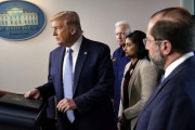 トランプ大統領「アメリカ国民に1000ドル支給する、景気刺激策だ！」