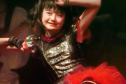 目前に迫ったBabyklokツアーのBABYMETALグッズが発表される　【海外の反応】