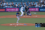 【GIF】韓国人「大谷が2試合連続の17号ソロホームラン！」→「帰って来た韓国野球の誇り、オ·タンヒ！」　韓国の反応